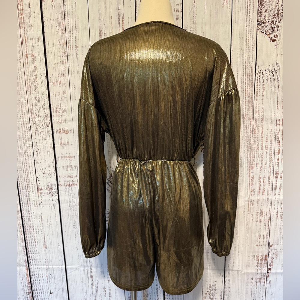 YOINS Metallic Gold‎ Long Sleeve Romper - Picture 3 of 10